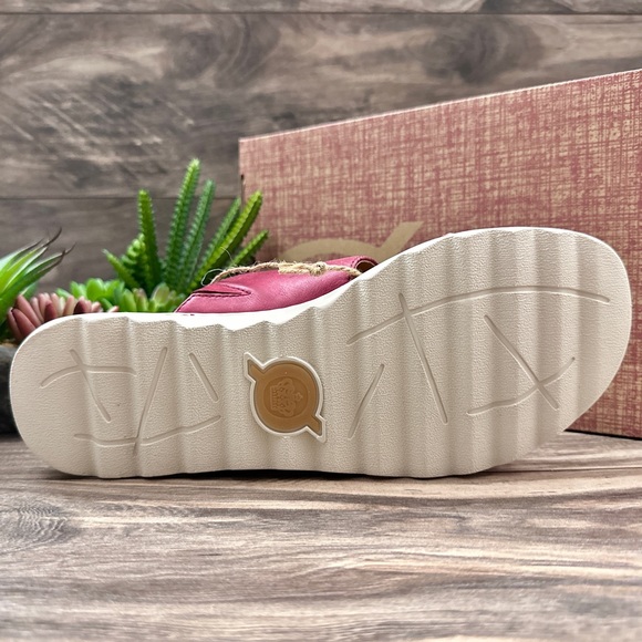 NIB Born Shore Slide Sandal Red Fabric Combo 9M 40.5 - Picture 8 of 12